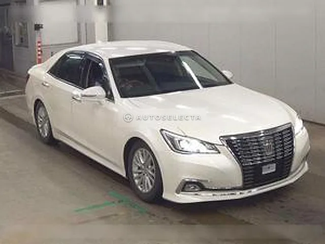 Toyota Crown 2017, auction grade R