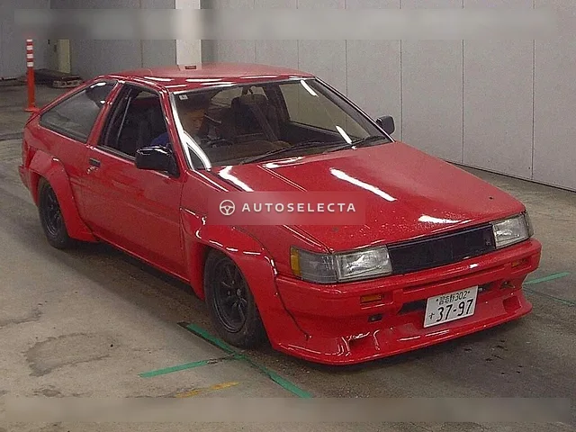 Toyota Corolla Levin 1983, auction grade R