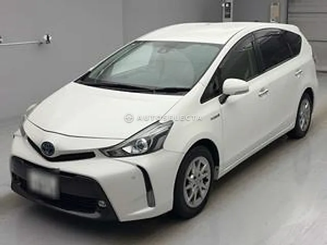 Toyota Prius Alpha 2019, auction grade RA
