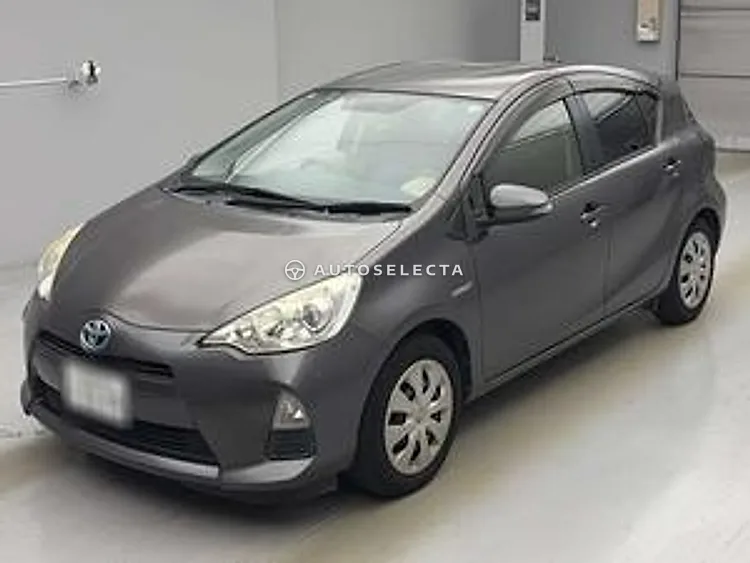 Toyota Aqua 2014, photo 1 of 1