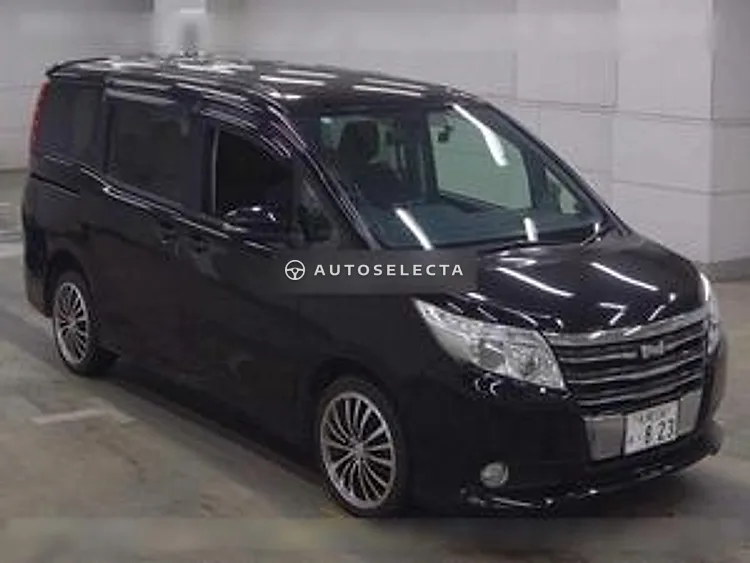 Toyota Noah 2014, photo 1 of 1