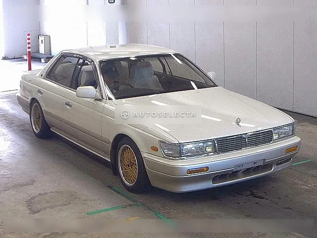 Nissan Laurel 1992, auction grade 4