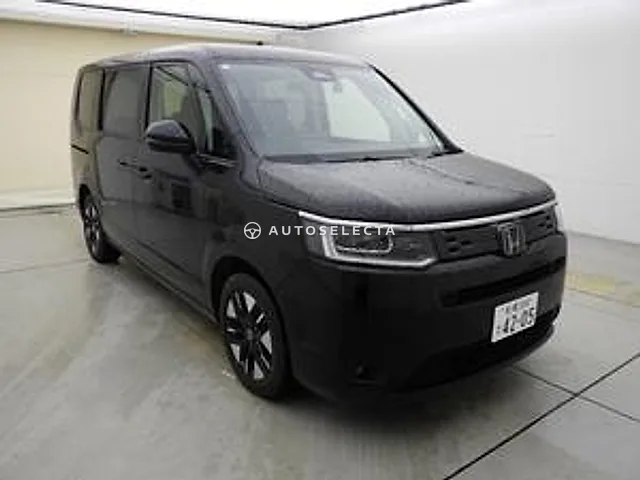 Honda Stepwgn 2025, auction grade R