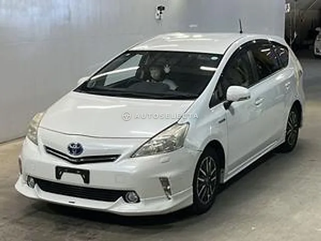 Toyota Prius Alpha 2012, auction grade R