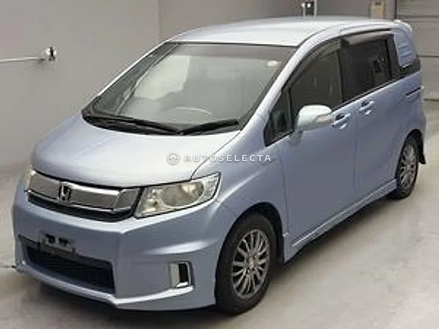 Honda Freed Spike Hybrid 2015, auction grade 3