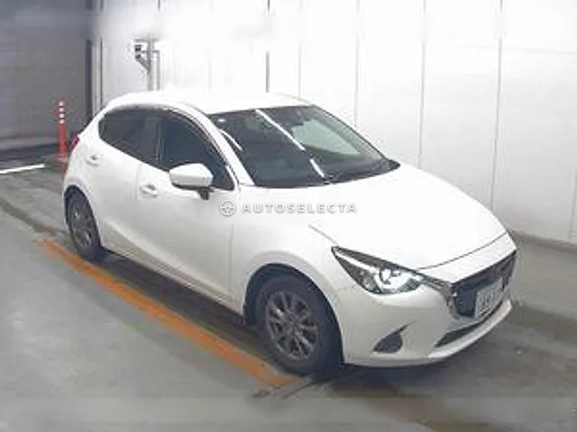 Mazda Demio 2017, auction grade 4