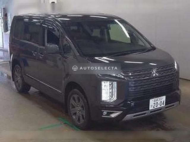 Mitsubishi Delica D:5 2022, auction grade 3.5