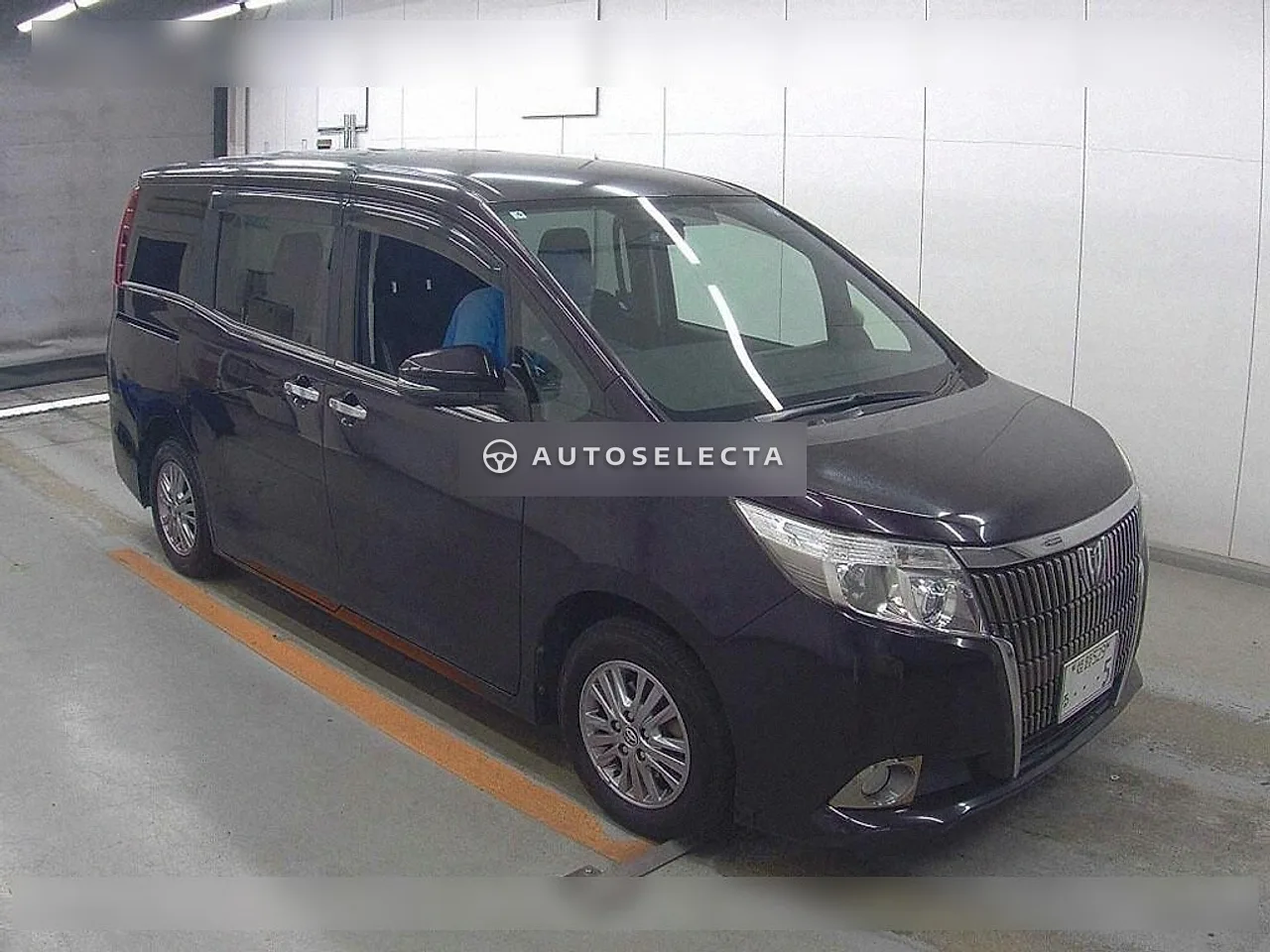 Toyota Esquire 2015, photo 1 of 1