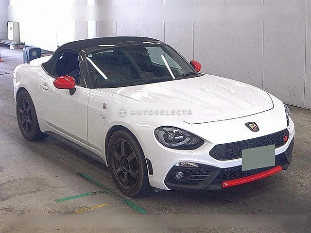 Abarth 124 Spider 2020, auction grade 4.5