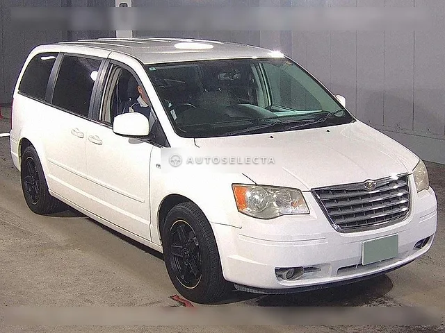 Chrysler Grand Voyager 2010, auction grade 3.5