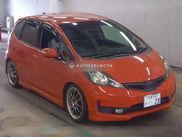 Honda Fit 2011, auction grade 3.5