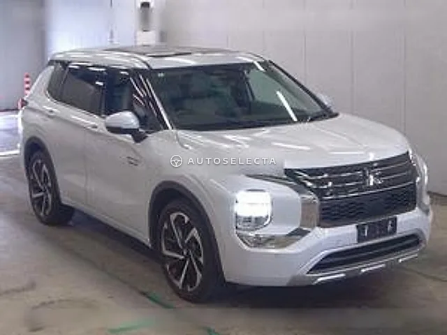 Mitsubishi Outlander PHEV 2022, auction grade 4