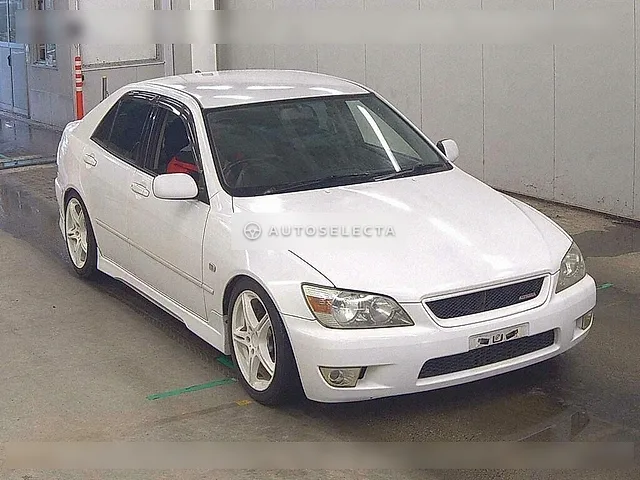 Toyota Altezza 1999, auction grade 4