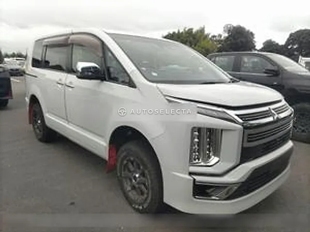 Mitsubishi Delica D:5 2022