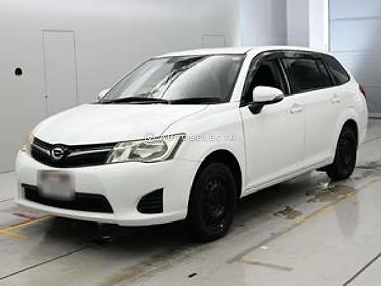 Toyota Corolla Fielder 2013, photo 1 of 1
