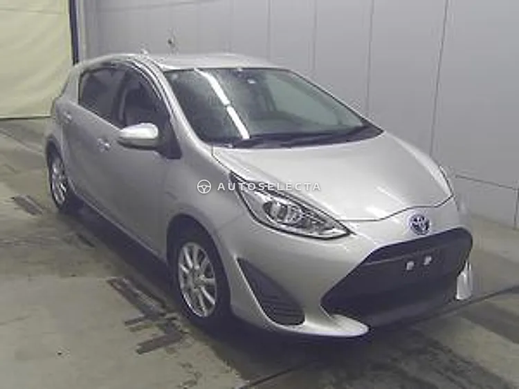 Toyota Aqua 2018, photo 1 of 1