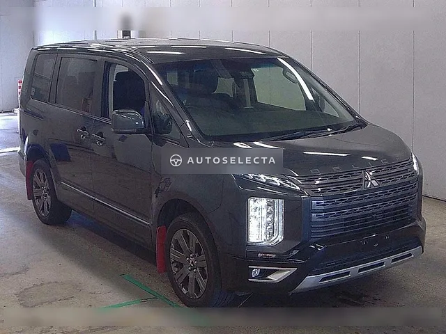 Mitsubishi Delica D:5 2023, auction grade 4.5