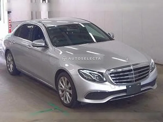 Mercedes-Benz E-Class 2017, auction grade 4.5