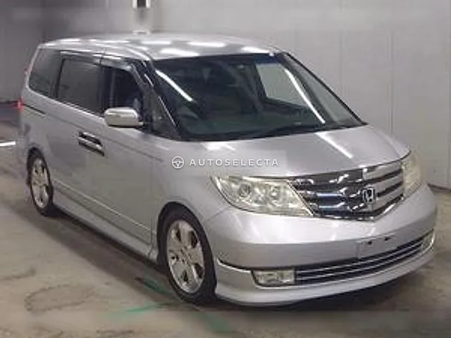 Honda Elysion Prestige 2013, auction grade 3.5