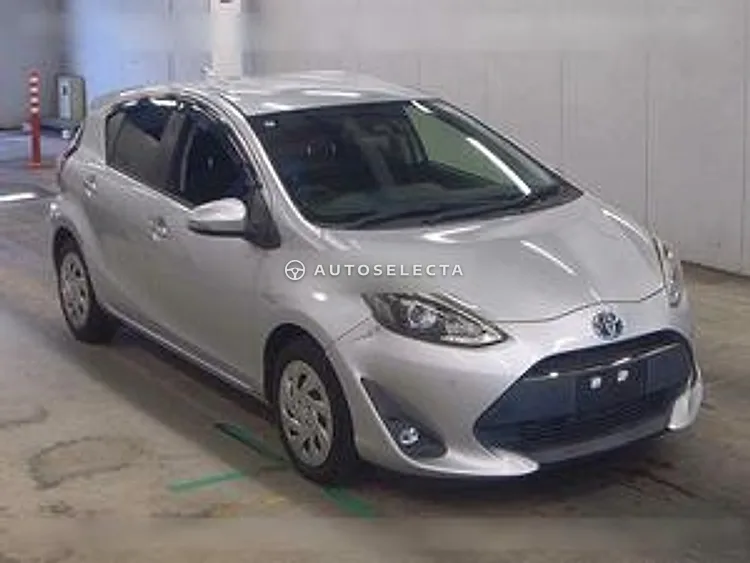 Toyota Aqua 2018, photo 1 of 1